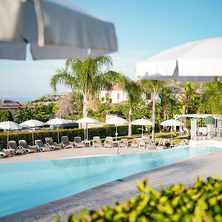 Sentido Michelizia Tropea Resort 外观 照片